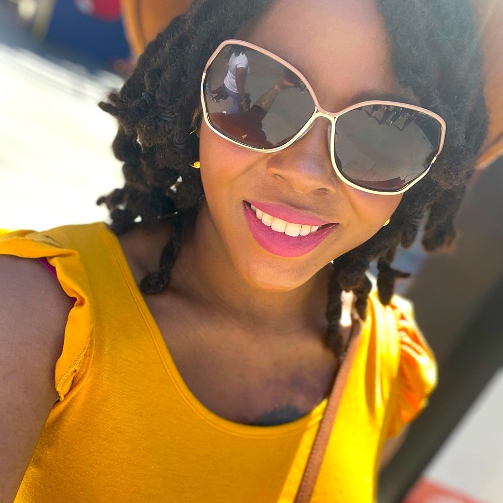 Meet your Posher, Dorinae